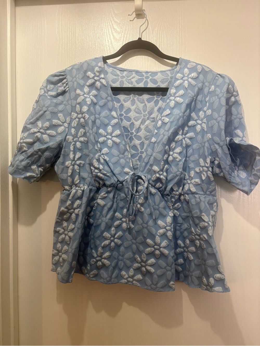 Light Blue Floral Eyelet Tie-Front Peplum Top,2X